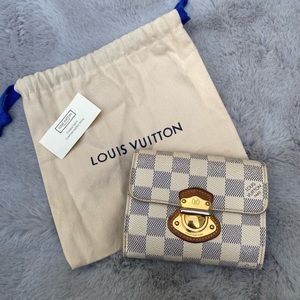 Authentic Louis Vuitton Joey wallet in Damier Azur